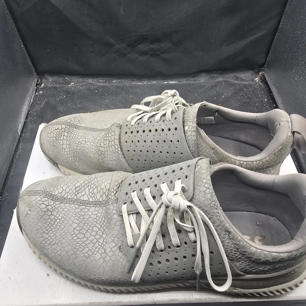 adidas Textured‎ Gray Sneakers